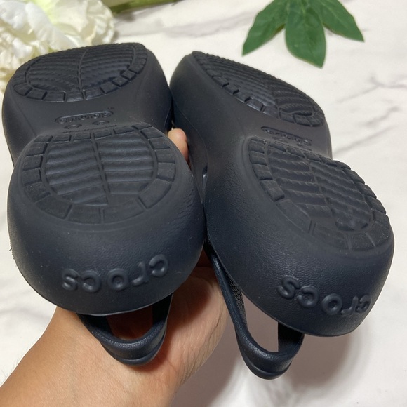 Crocs Malinda Slingback Sandals In Black Size 6 - Picture 13 of 14